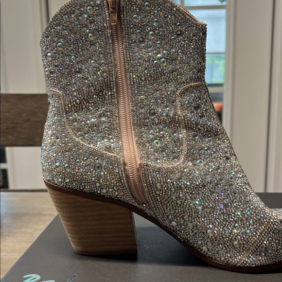 Elegant Betsy Johnson slightly used Embellished Women's Boots - Picture 2 of 3